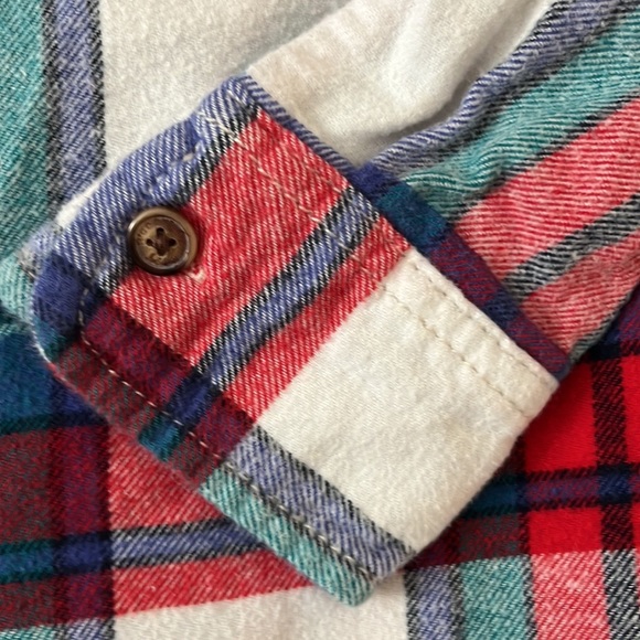 OshKosh - Boys Plaid Button Up - Size 7 - Picture 5 of 6